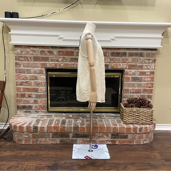 Romeo & Juliet Couture braided strap cream tank top / S / New With Tags - Picture 11 of 16